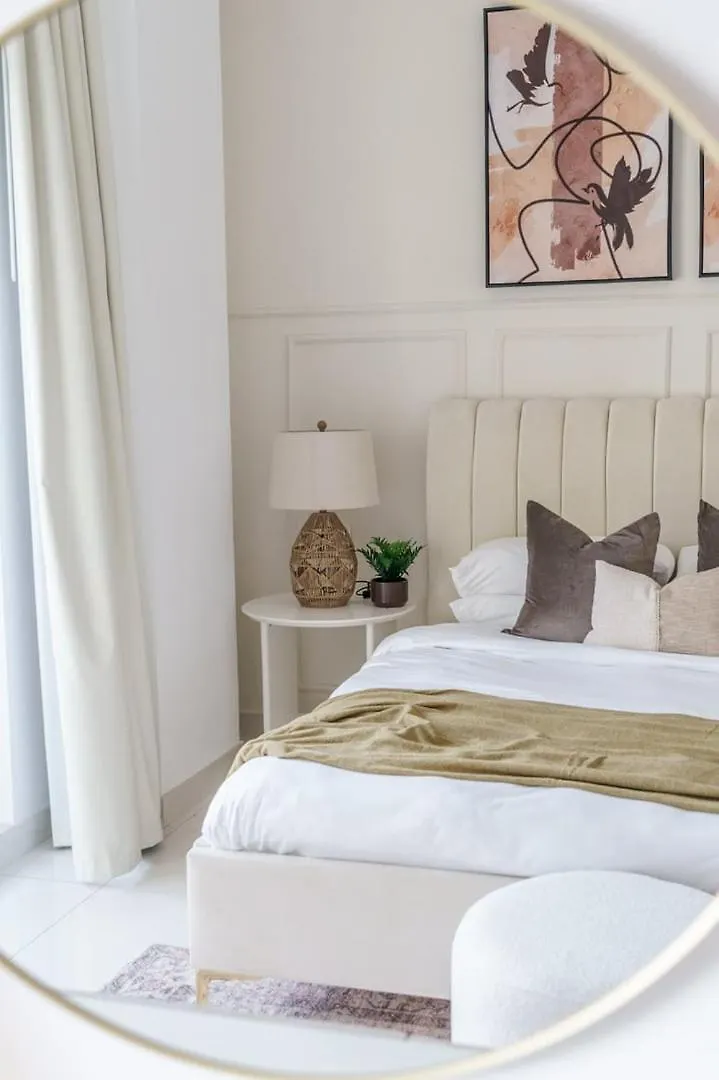 Guestready - Beige Elegance In Business Bay Appartement Dubai